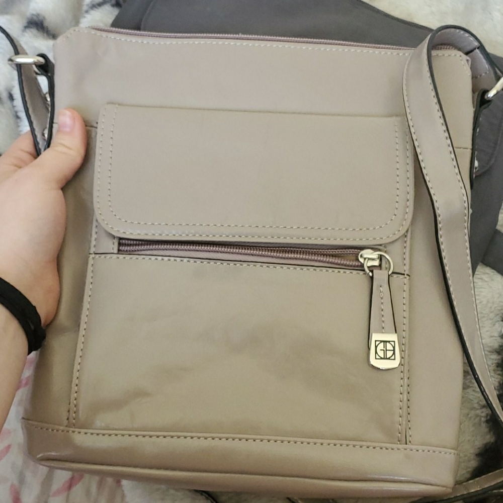 Giani Bernini crossbody/shoulder purse GENUINE LEATHER